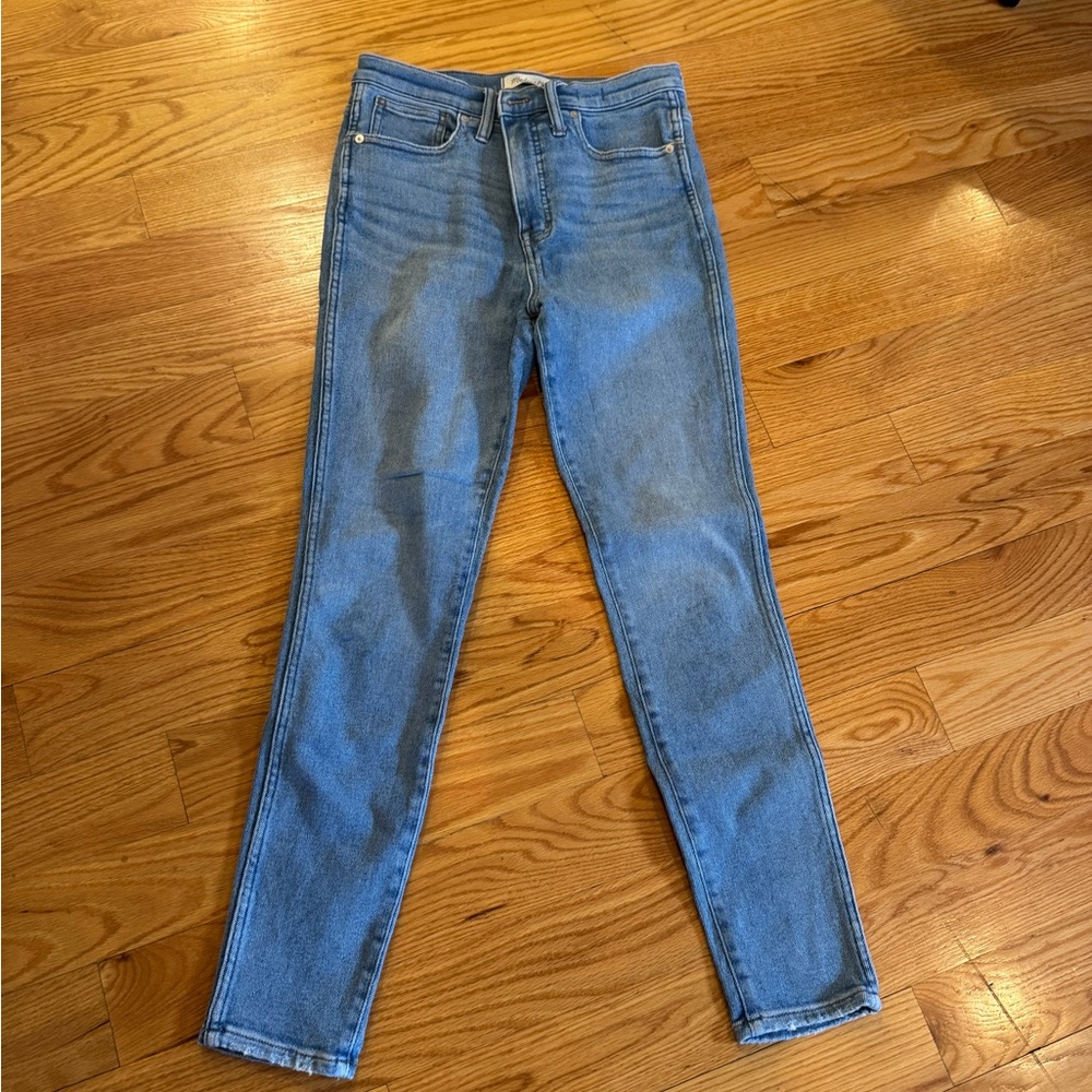 Madewell 10” High Rise Skinny Jeans. Size 29.